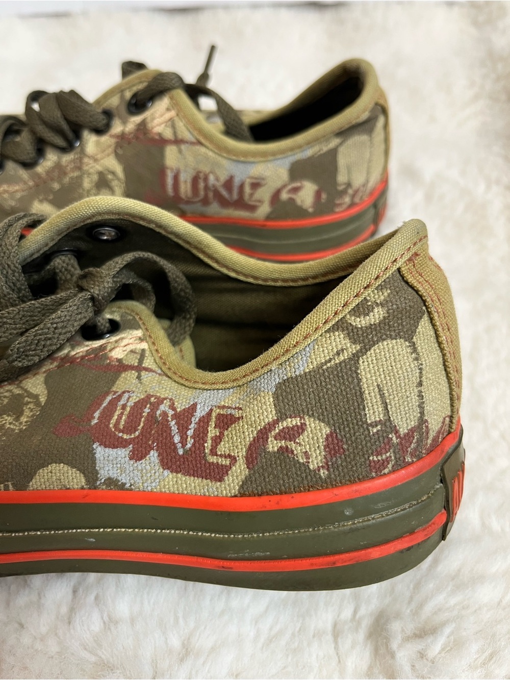 CONVERSE Chuck Taylors Low Shoes "CT Conversations" Mens Sz 4.5 Olive Green Rare - Picture 3 of 14